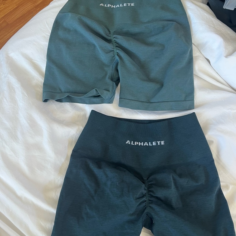 Alphalete amplify  Scrunch Shorts